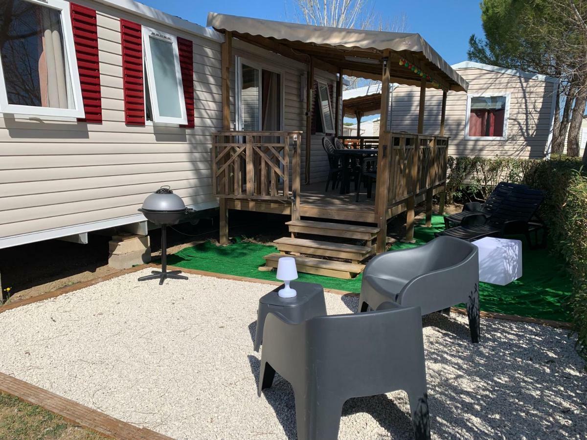 Mobilhome Vias Plage Dans Camping Exterior photo